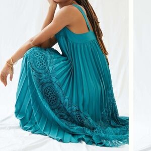 Elegant Teal Sleeveless Maxi Dress